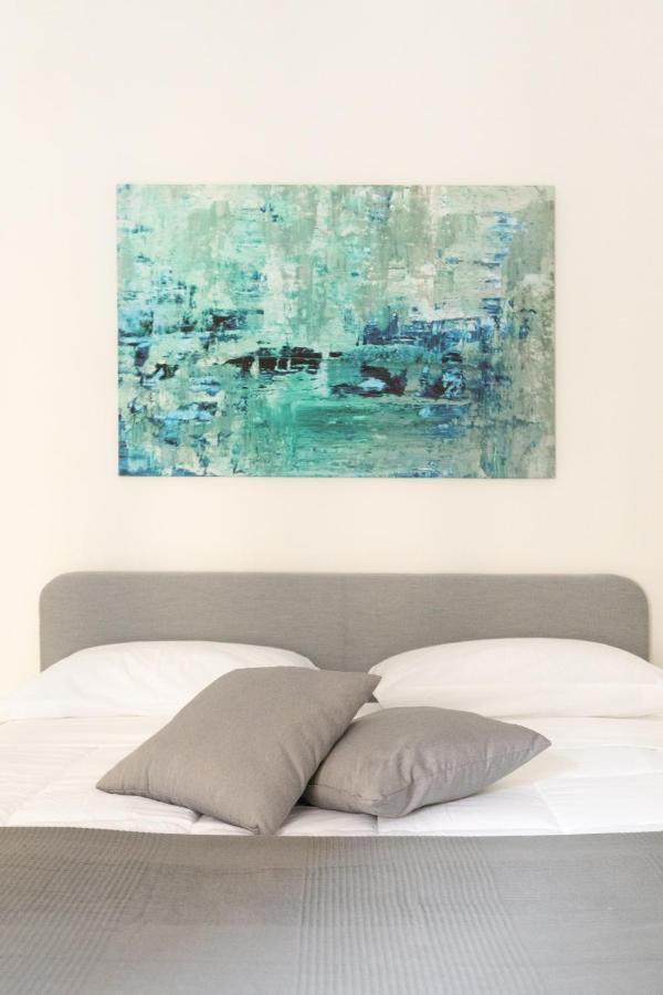 Nella'S Carlo III Apartment เนเปิลส์ ภายนอก รูปภาพ
